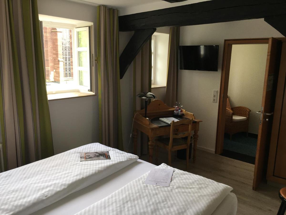 Alt Warburg Hotel Ngoại thất bức ảnh