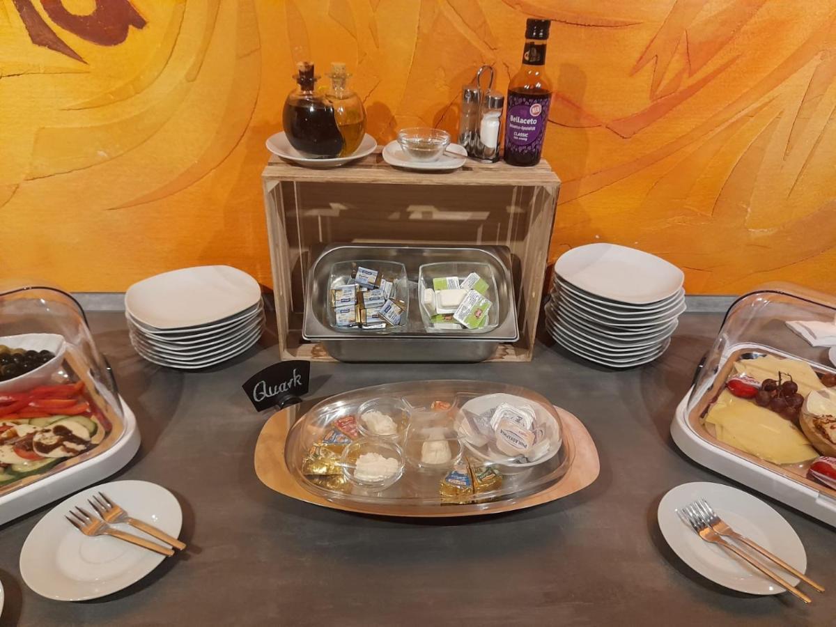 Alt Warburg Hotel Ngoại thất bức ảnh