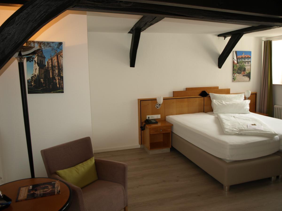 Alt Warburg Hotel Ngoại thất bức ảnh