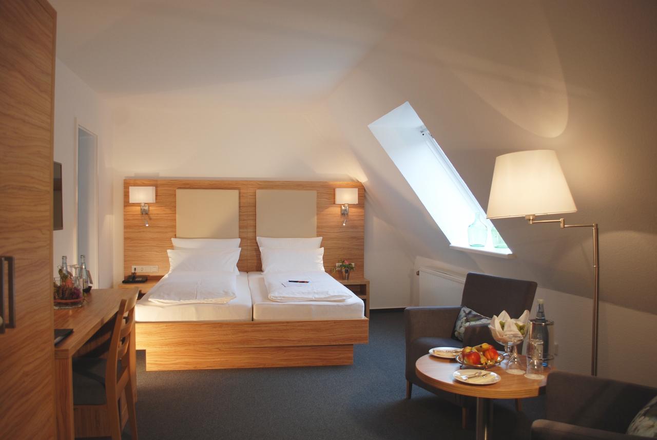Alt Warburg Hotel Ngoại thất bức ảnh