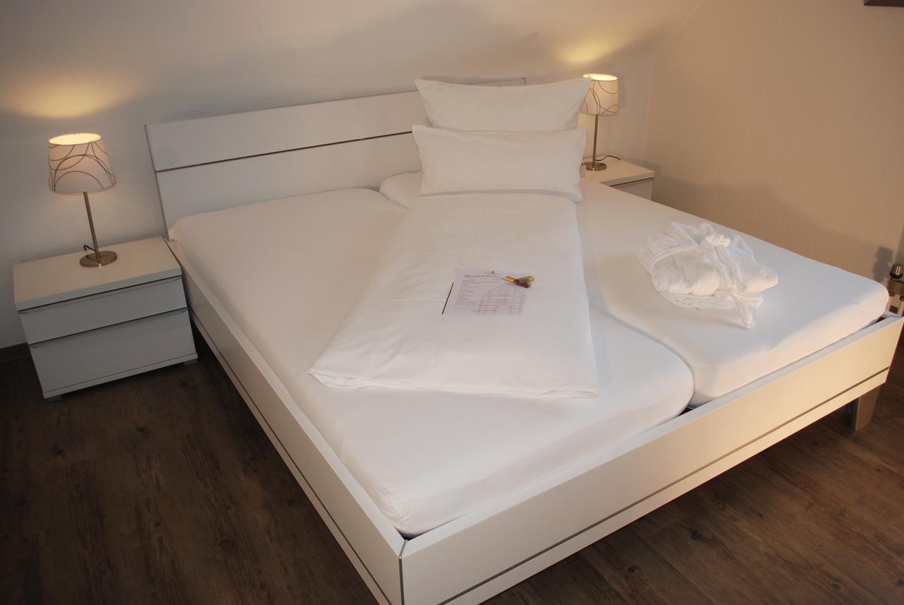 Alt Warburg Hotel Ngoại thất bức ảnh