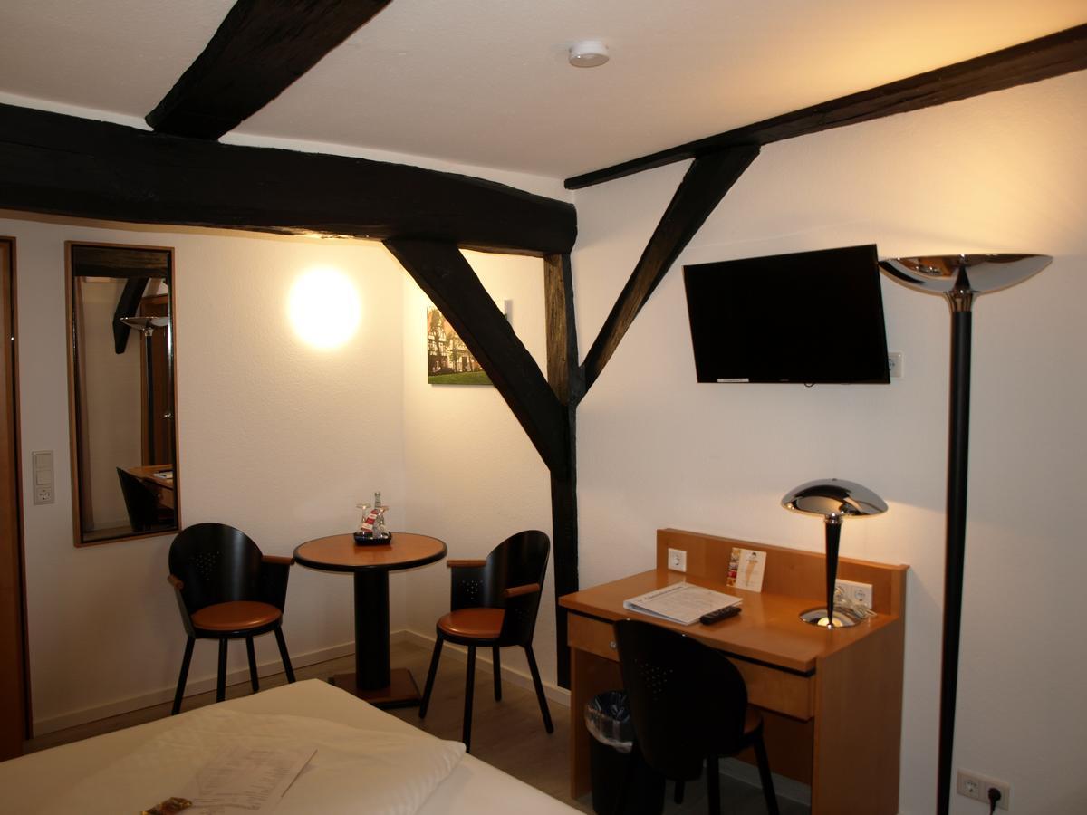 Alt Warburg Hotel Ngoại thất bức ảnh