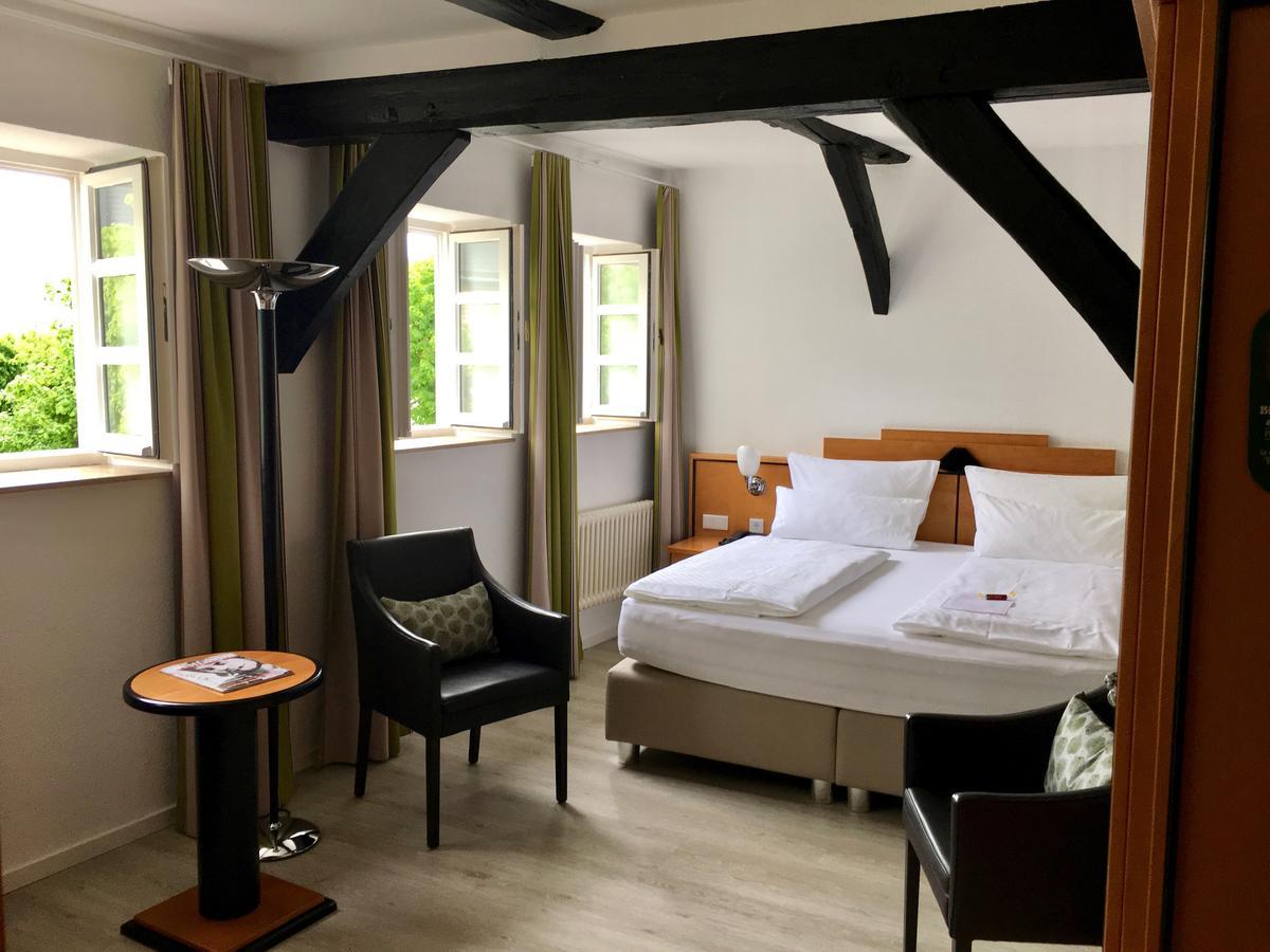 Alt Warburg Hotel Ngoại thất bức ảnh