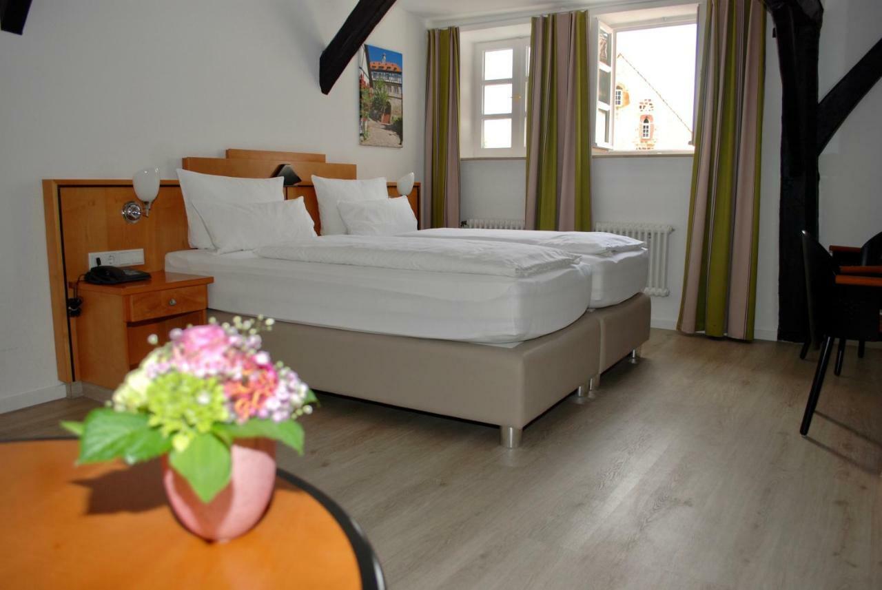 Alt Warburg Hotel Ngoại thất bức ảnh