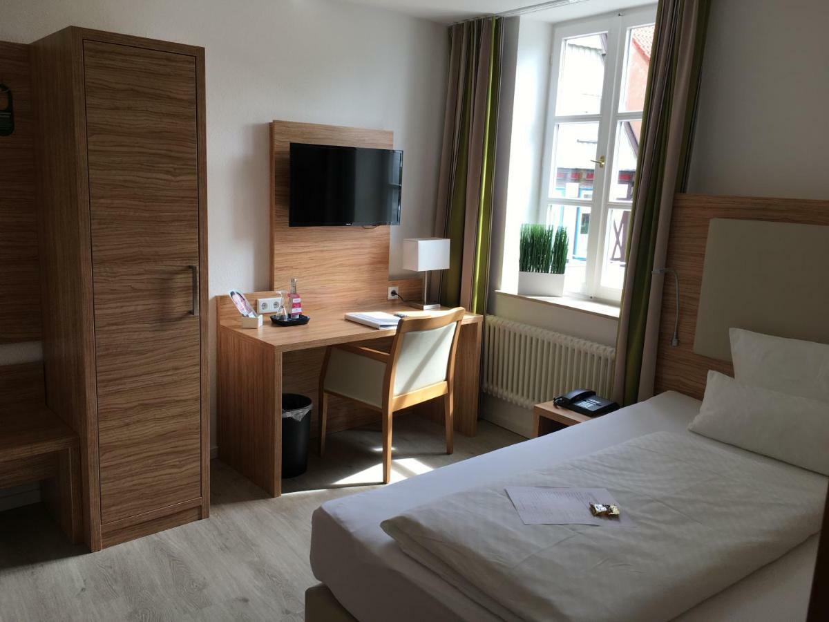 Alt Warburg Hotel Ngoại thất bức ảnh